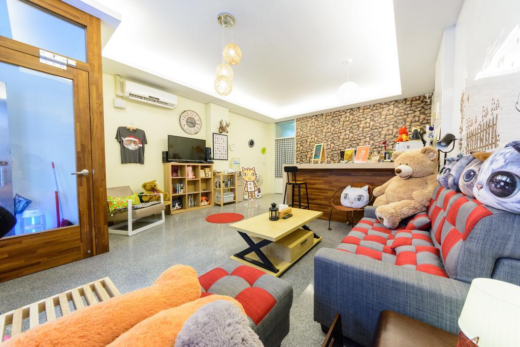 Cat Mia Hostel Хуалянь Экстерьер фото